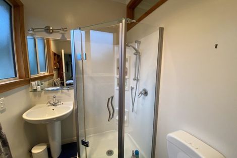 Photo of property in 27 Pahiatua Street, Hokowhitu, Palmerston North, 4410