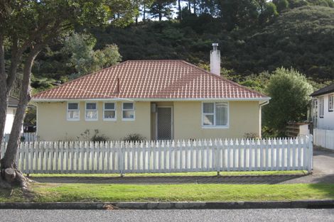 Photo of property in 39 Fleet Street, Naenae, Lower Hutt, 5011