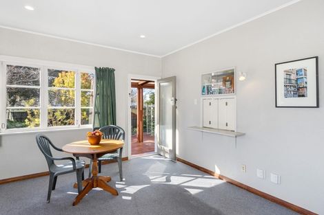 Photo of property in 82 Latham Street, Marewa, Napier, 4110