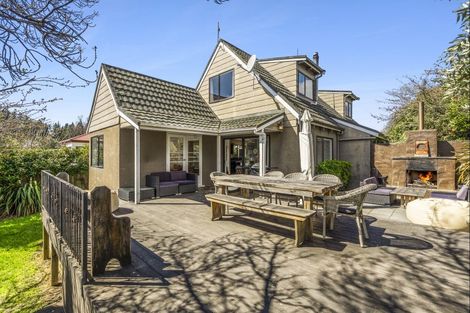 Photo of property in 14 Kings Drive, Wanaka, 9305