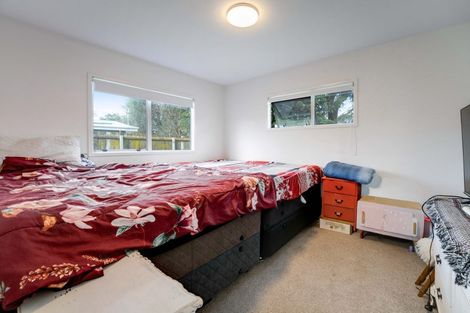 Photo of property in 3 Shepherds Road, Papakura, 2110
