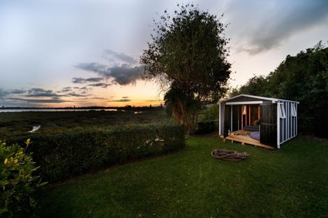 Photo of property in 1/16 Roseburn Place, Pakuranga, Auckland, 2010