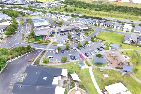 Photo of property in 162 Lakes Boulevard, Pyes Pa, Tauranga, 3112