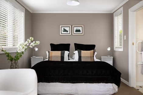 Photo of property in 155 Victoria Street, Cambridge, 3434