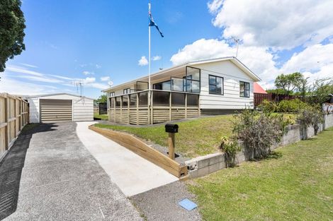 Photo of property in 205 Achilles Avenue, Whangamata, 3620