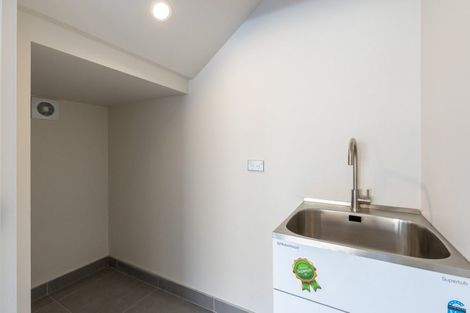 Photo of property in 6e Kaweka Street, New Lynn, Auckland, 0600