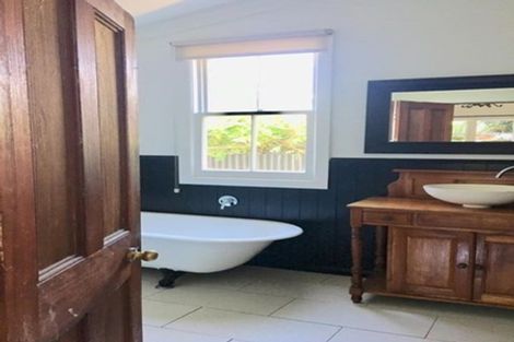 Photo of property in 702 Avenue Road West, Saint Leonards, Hastings, 4120