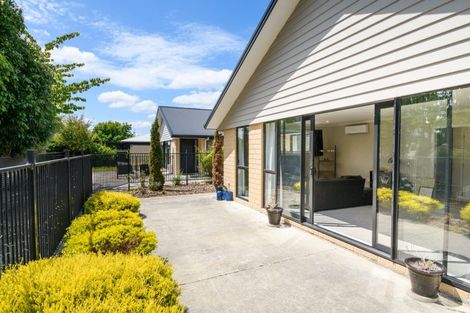Photo of property in 15 Thomson Street, West End, Palmerston North, 4412