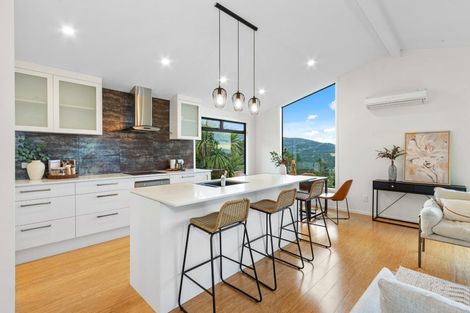 Photo of property in 214 Dyers Pass Road, Cashmere, Christchurch, 8022