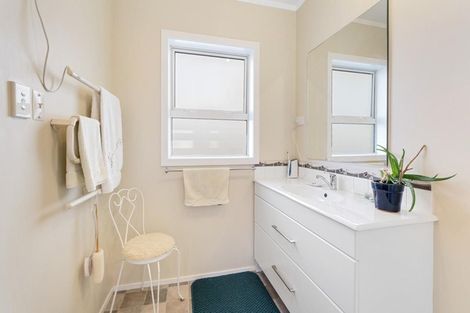 Photo of property in 126a Hillcrest Road, Raumati Beach, Paraparaumu, 5032