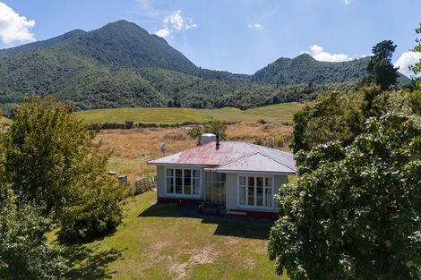 Photo of property in 24 Mountain Road, Maunganamu, Taupo, 3379