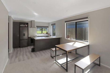 Photo of property in 32 Harry Martin Lane, Wainuiomata, Lower Hutt, 5014