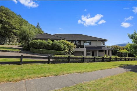 Photo of property in 1 Locheagles Rise, Kinloch, Taupo, 3377
