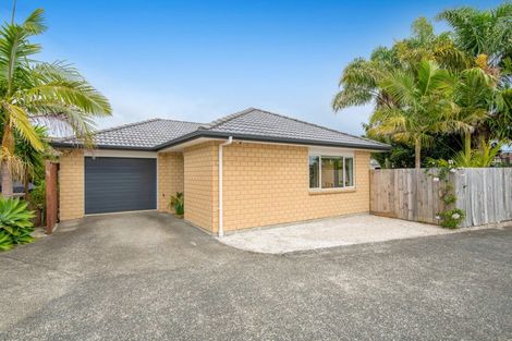 Photo of property in 37c Doment Crescent, Orewa, 0931