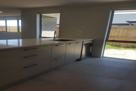 Photo of property in 72 Dunkeld Drive, Papamoa, 3118