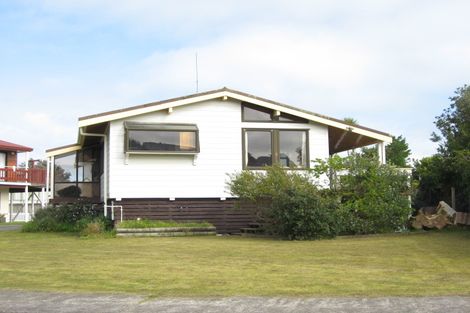 Photo of property in 6 Mason Place, Ohope, 3121
