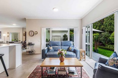 Photo of property in 20 Kensington Drive, Orewa, 0931