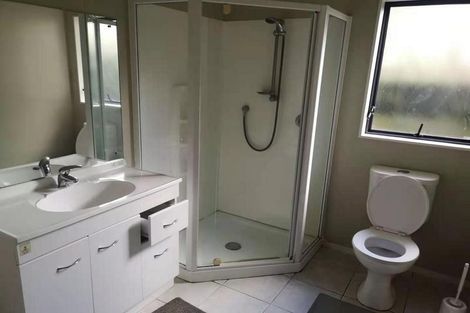 Photo of property in 41 Triangle Road, Massey, Auckland, 0614