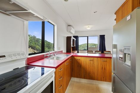 Photo of property in 17 Cathie Place, Karori, Wellington, 6012