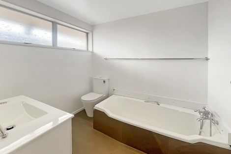 Photo of property in 15 College Street, Awapuni, Palmerston North, 4412