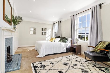 Photo of property in 41 Wadestown Road, Wadestown, Wellington, 6012