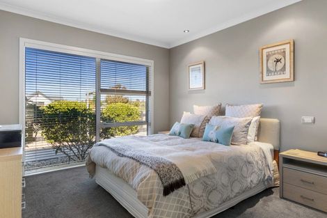 Photo of property in 20 Mapleham Drive, Pegasus, 7612