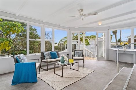 Photo of property in 13 Mickle Street, Te Atatu South, Auckland, 0610