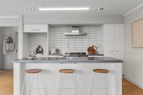 Photo of property in 13 Olive Close, Omokoroa, 3114