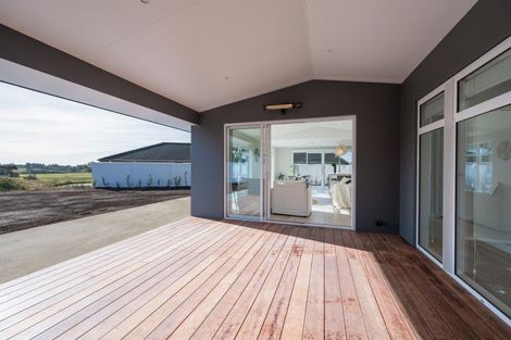 Photo of property in 72 Les Wakefield Road, Mapua, 7005