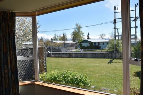 Photo of property in 13 Omahau Crescent, Twizel, 7901
