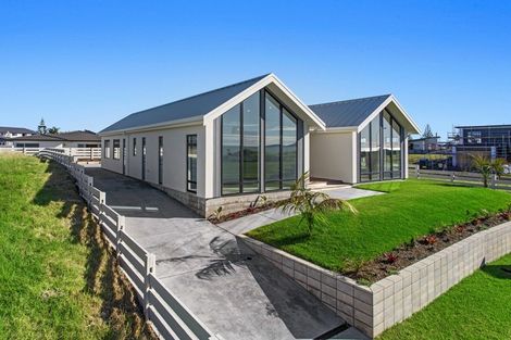 Photo of property in 16 Pacific Parade, Coastlands, Whakatane, 3120