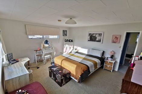 Photo of property in 20b Invercargill Drive, Kelson, Lower Hutt, 5010