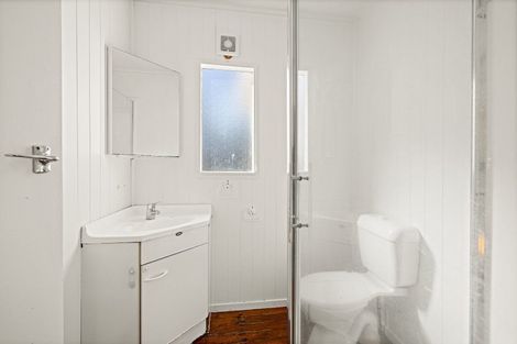 Photo of property in 30 Point Wells Road, Point Wells, Warkworth, 0986