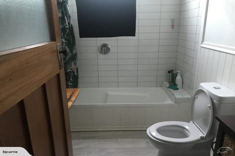 Photo of property in 63 Lyndhurst Street, Takaro, Palmerston North, 4412