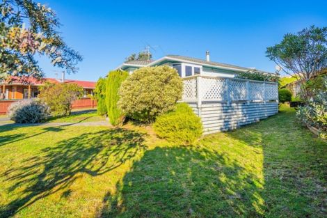 Photo of property in 20 Rutherford Drive, Waikanae Beach, Waikanae, 5036