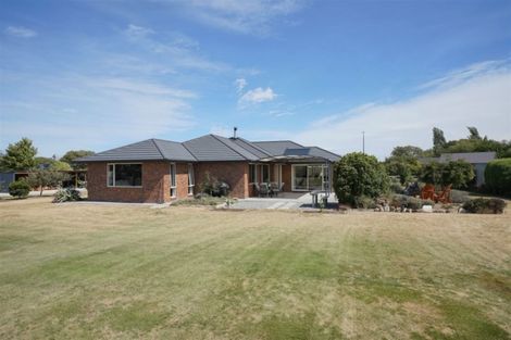 Photo of property in 17 Riverside Way, Amberley, 7410