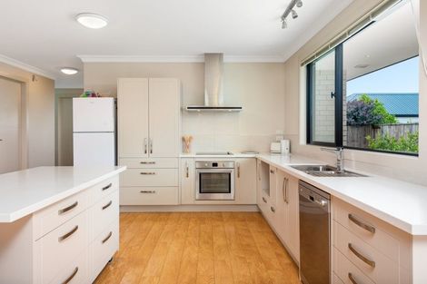 Photo of property in 15 Kanono Close, Papamoa Beach, Papamoa, 3118