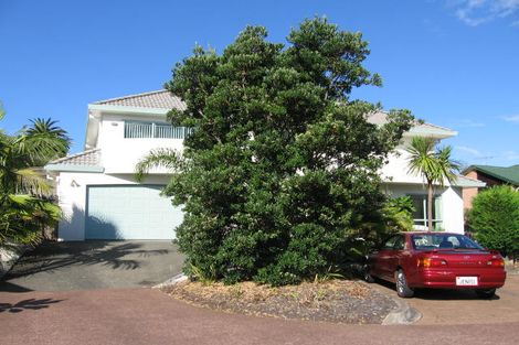 Photo of property in 24 Calypso Way, Unsworth Heights, Auckland, 0632