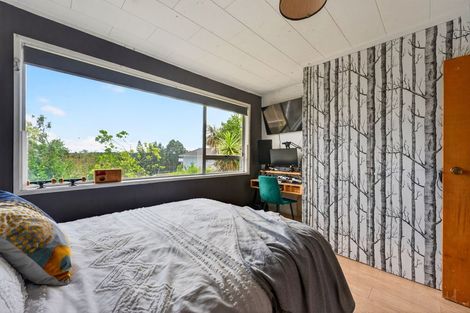 Photo of property in 69 Kia Ora Road, Beach Haven, Auckland, 0626