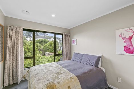 Photo of property in 25a Spenmoor Street, Newlands, Wellington, 6037