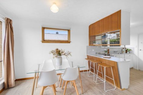 Photo of property in 20 Kathleen Crescent, Hornby, Christchurch, 8042