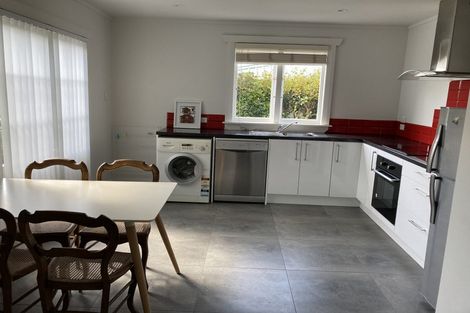 Photo of property in 339c Devon Street West, New Plymouth, 4310