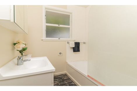 Photo of property in 6 Woodford Terrace, Ilam, Christchurch, 8053