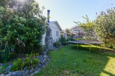 Photo of property in 2 Leyland Road, Te Awanga, 4102