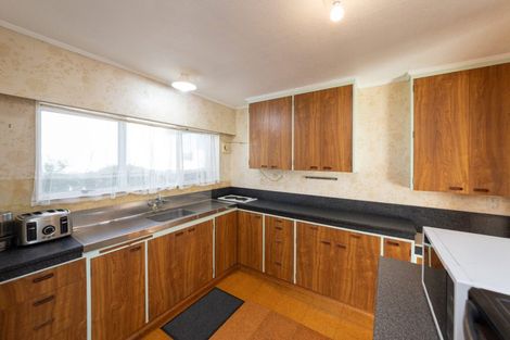 Photo of property in 37 Punga Street, Tangimoana, 4822