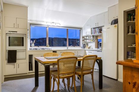 Photo of property in 33 Forth Place, Papakowhai, Porirua, 5024