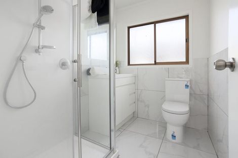 Photo of property in 1/21 Wanaka Place, Pakuranga Heights, Auckland, 2010