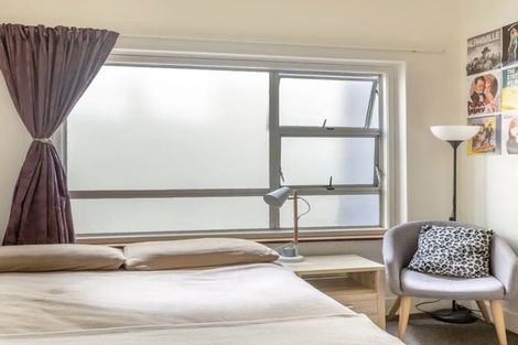 Photo of property in 2/193 The Terrace, Wellington Central, Wellington, 6011