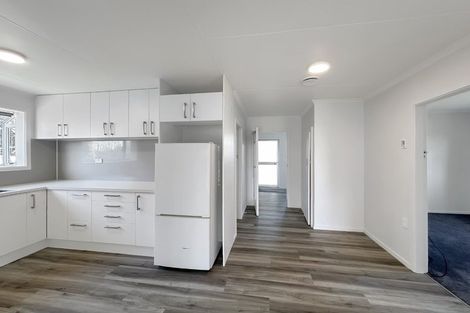 Photo of property in 128 Oteramika Road, Seaward Bush, Invercargill, 9871