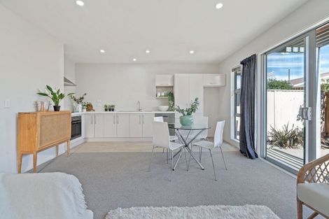 Photo of property in 11g Clarence Street South, Addington, Christchurch, 8024